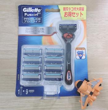 CÁN CẠO RÂU GILLETTE FUSION 5+1 KÈM 9 LƯỠI